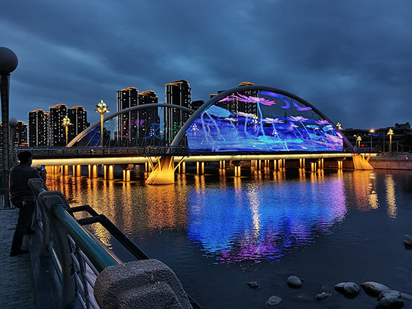 1742970194152440.jpg 昌吉河道亮化.jpg